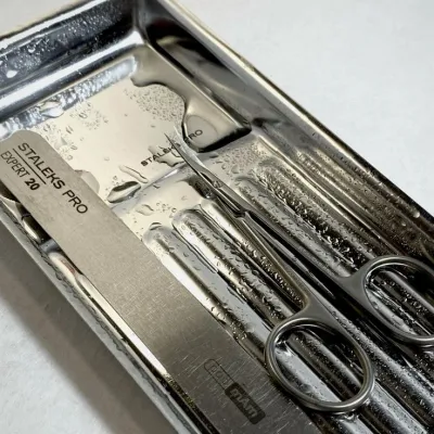 Trays for manicure tools