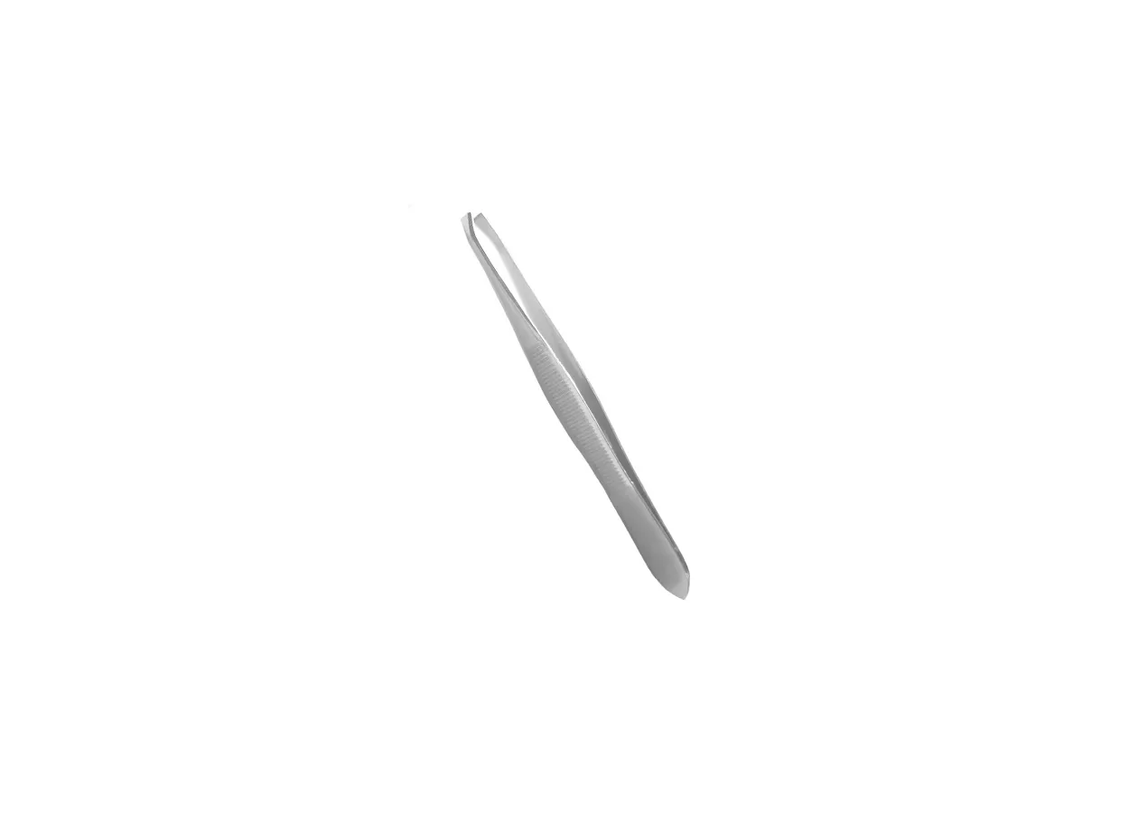 Eyebrow tweezers with a straight edge 