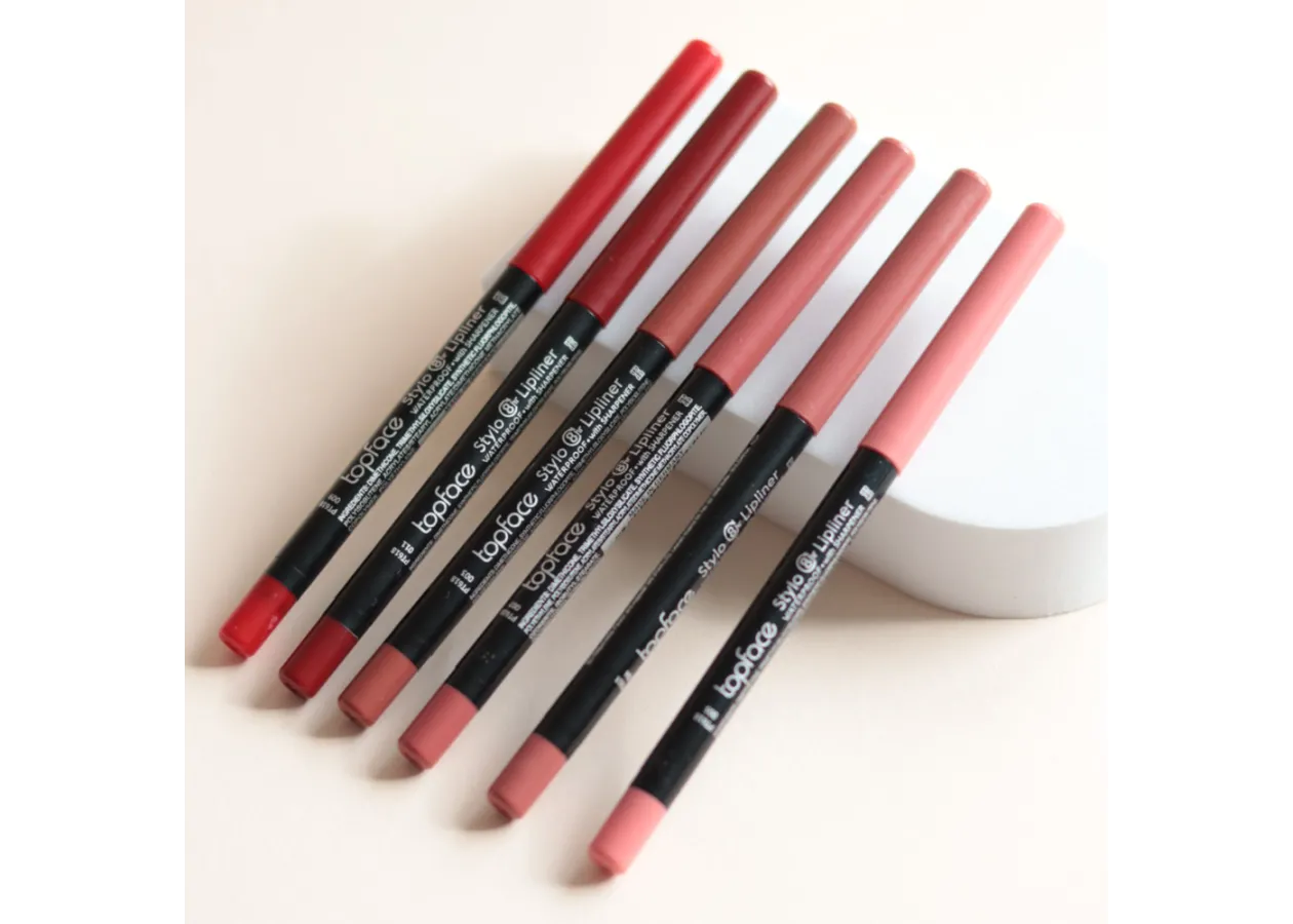 Pencil for lips Topface 