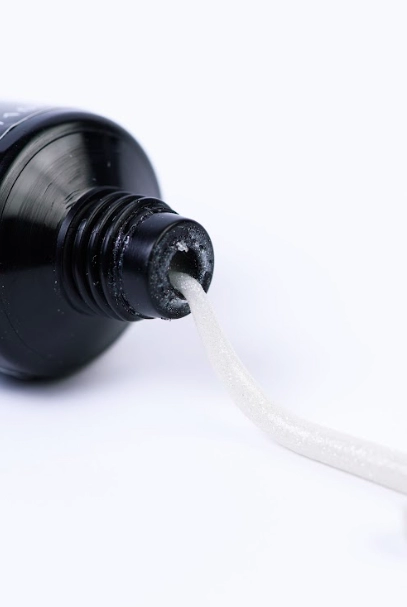 Типи полігелів: моделюючі, кольорові, з блискітками